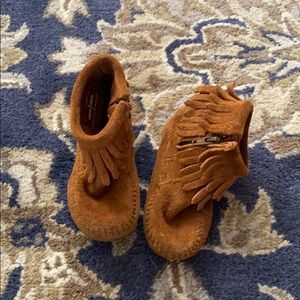 Minnetonka Moccasins size 7